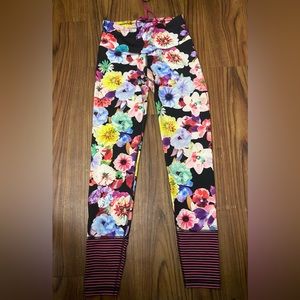 Old Navy High Rise Multicolor Floral Activewear Leggings Med